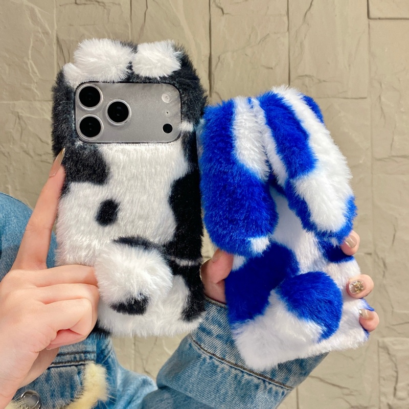 Urocze futrzane etui na telefo – Phone Cases Iphone 17 recenzja i cena